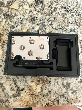The Ridge Slim Money Clip Wallet - Smokey the Bear Pattern
